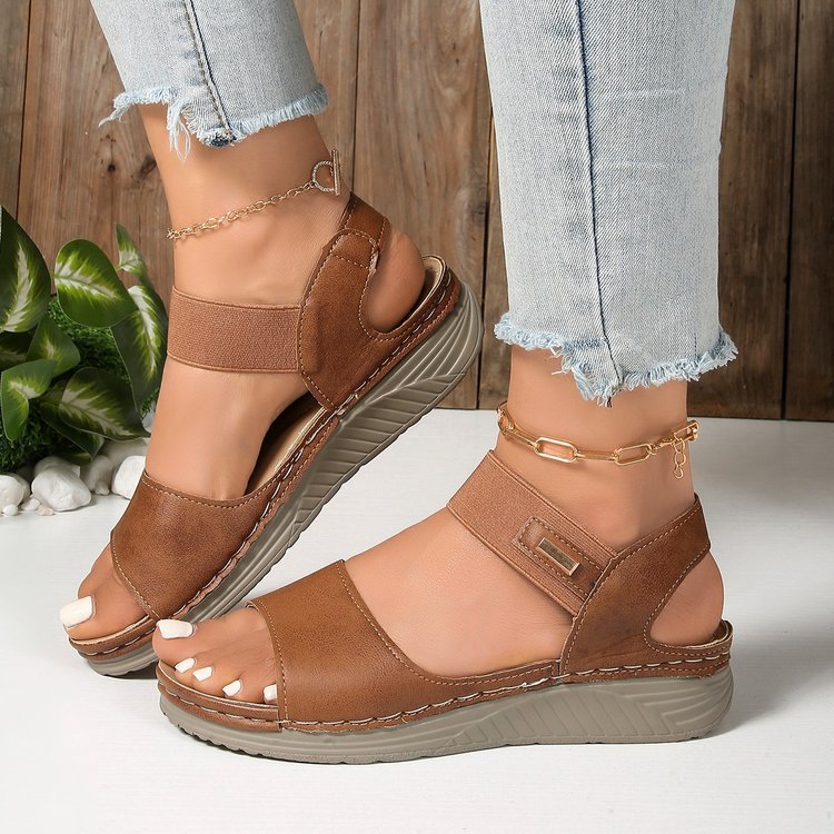 Damen Kompakte Sandalen mit verstellbarem Riemen und ergonomischer Sohle Stalluxe