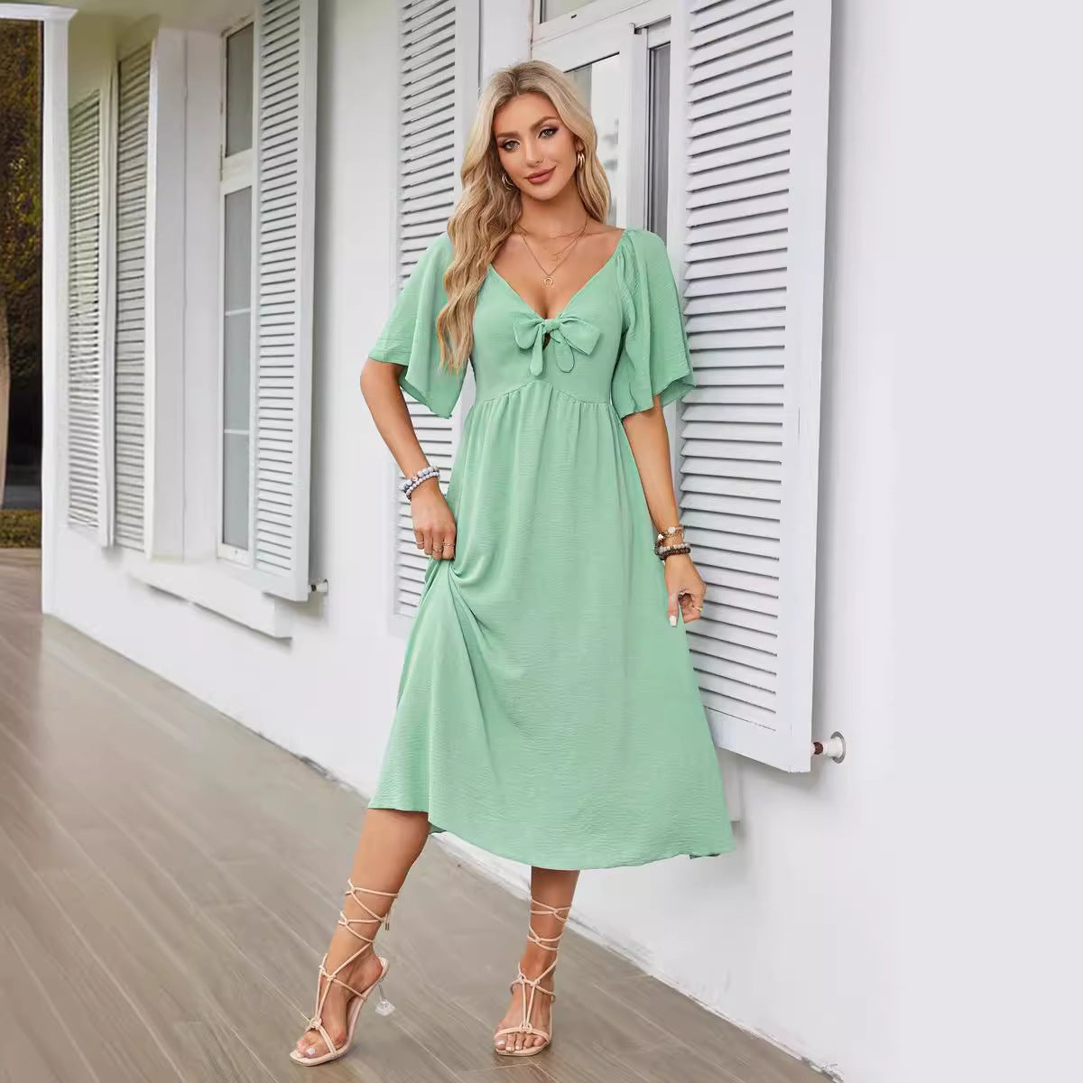 Damen luftiges Maxikleid mit nostalgischem Knotendesign Stalluxe