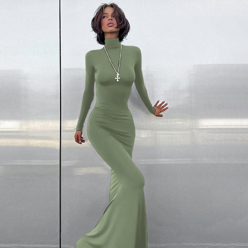 Damen Langarm-Maxikleid mit figurbetontem Schnitt und hohem Kragen Stalluxe