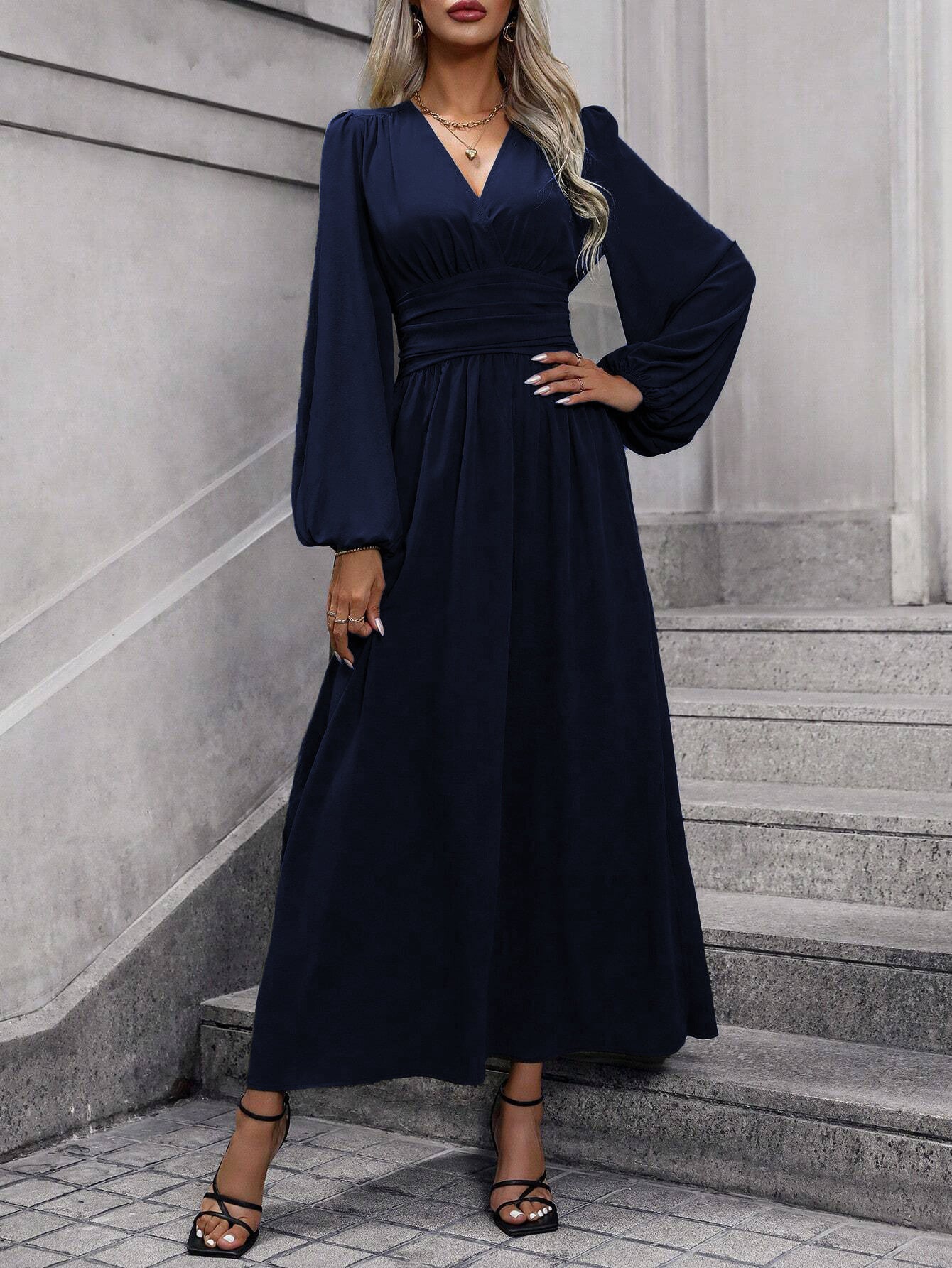 Damen elegantes Maxikleid mit V-Ausschnitt und voluminösen Puffärmeln Stalluxe