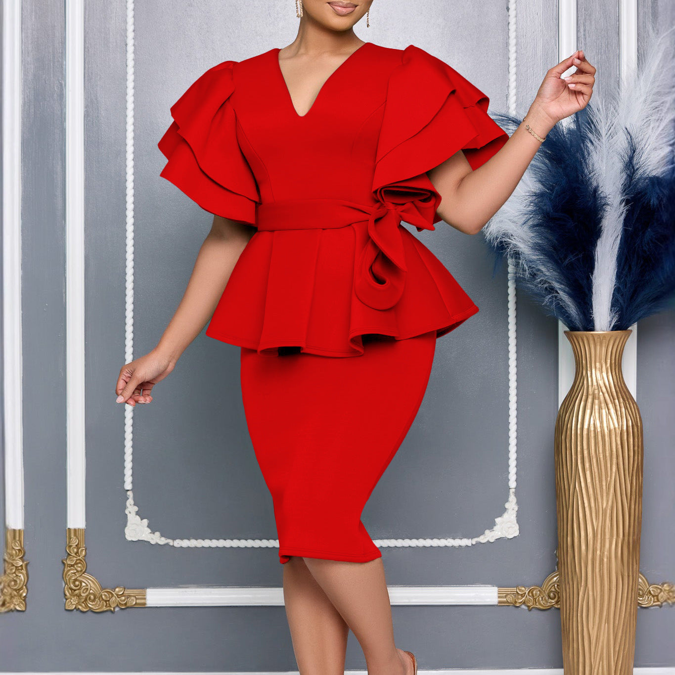 Damen Edles Kleid mit Rüschenshoulder Stalluxe