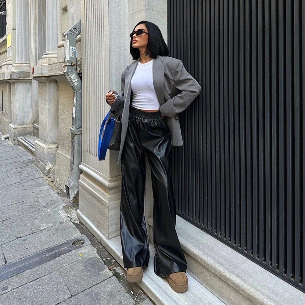 Damen Elegante Lederhose mit weitem Schnitt und elastischem Bund Stalluxe