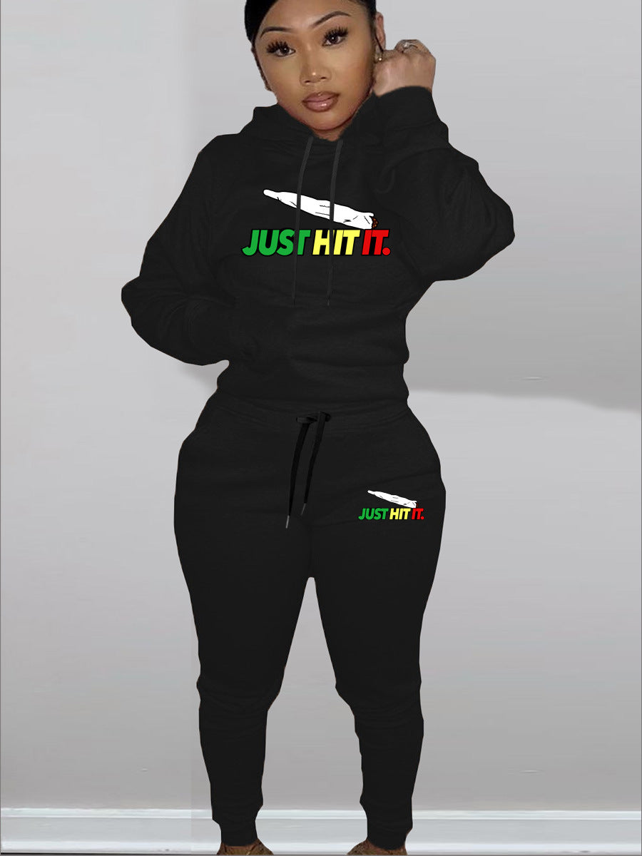 Damen Hoodie und Jogginghose Set mit auffälligem Motiv Stalluxe