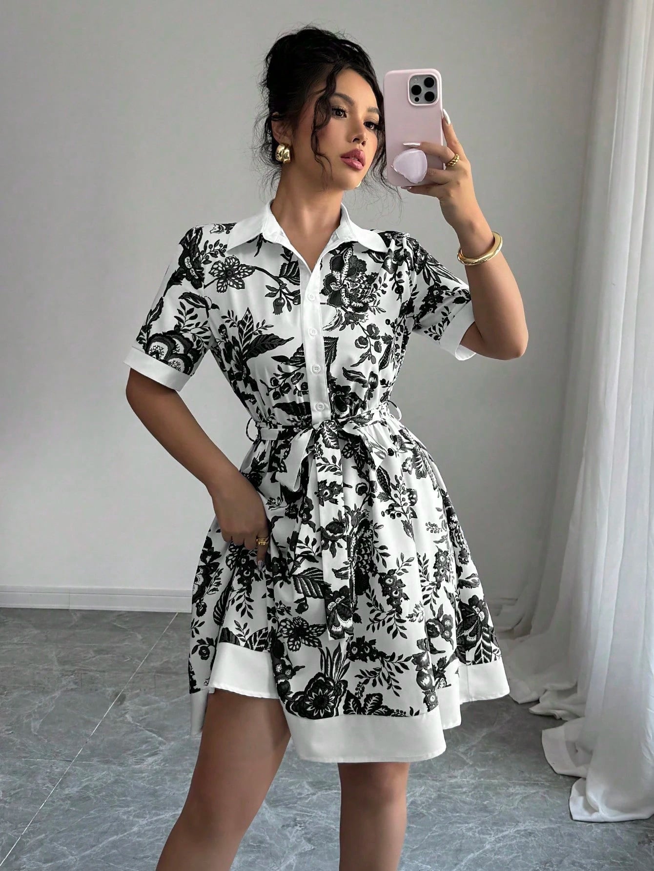 Damen Hemdblusenkleid mit floralem Muster und Taillengürtel Stalluxe