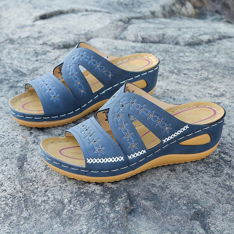 Damen Komfortable Riemchen-Sandalen mit floralem Design und angrenzenden Öffnungen Stalluxe