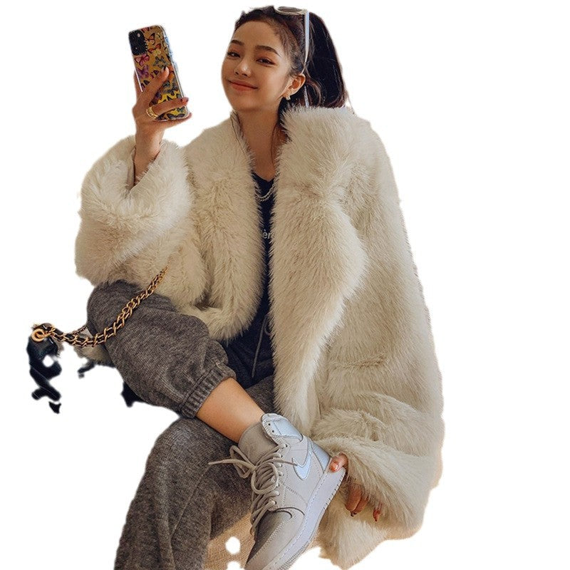 Damen Flauschige Kunstpelzjacke mit weiter Silhouette Stalluxe