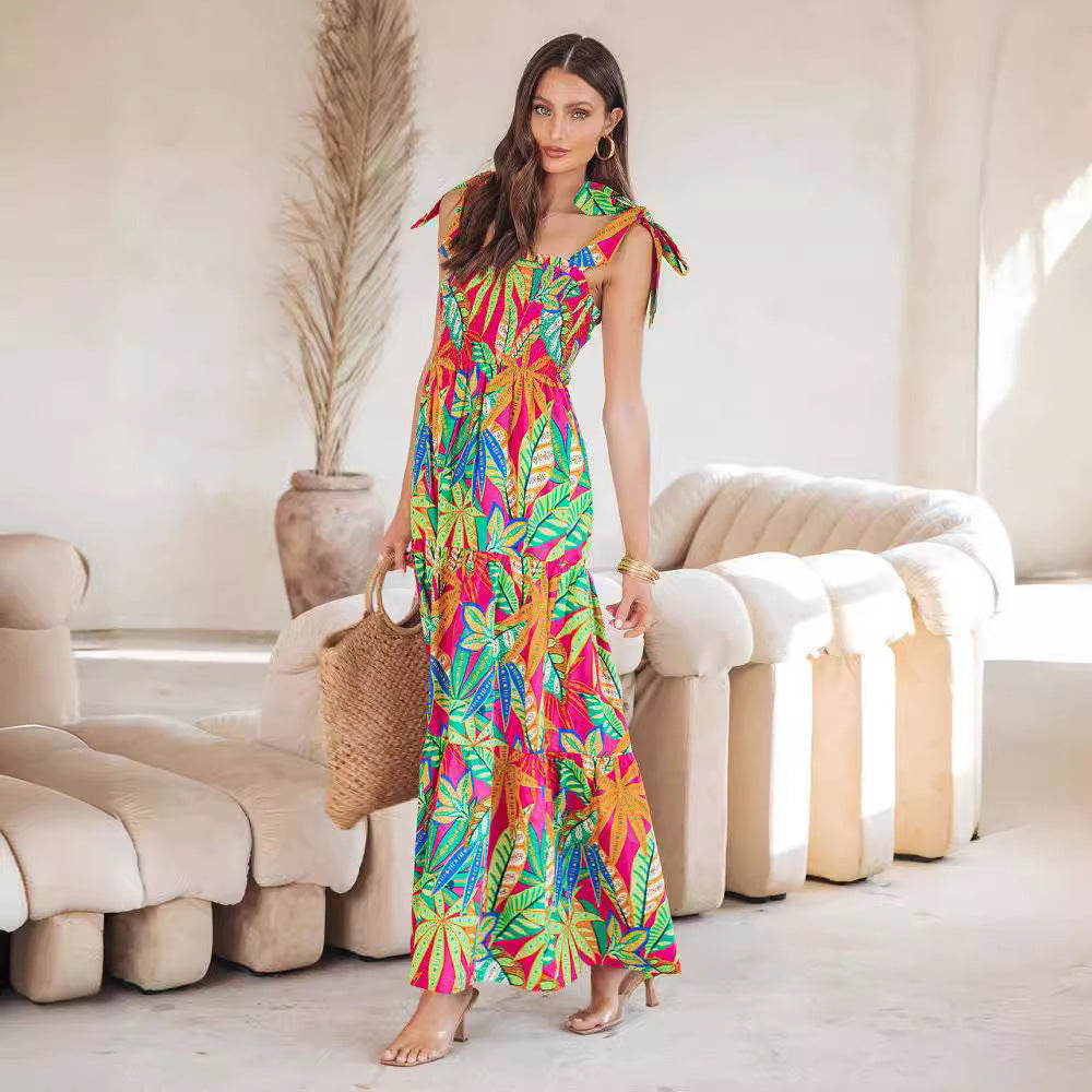 Damen Maxikleid mit tropischem Muster und verspielten Schulterbindebändern Stalluxe