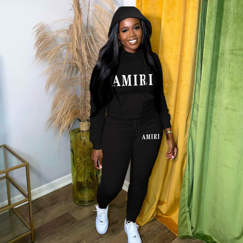 Damen Jogginganzug mit modernem Logo Stalluxe