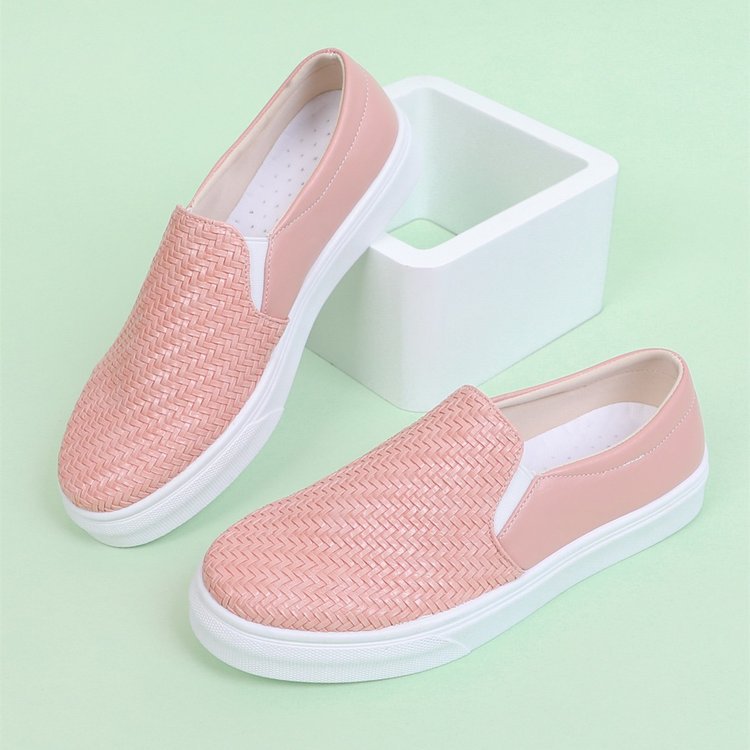 Damen Slip-On Sneakers mit strukturierter Oberfläche und flexiblem Fußbett Stalluxe