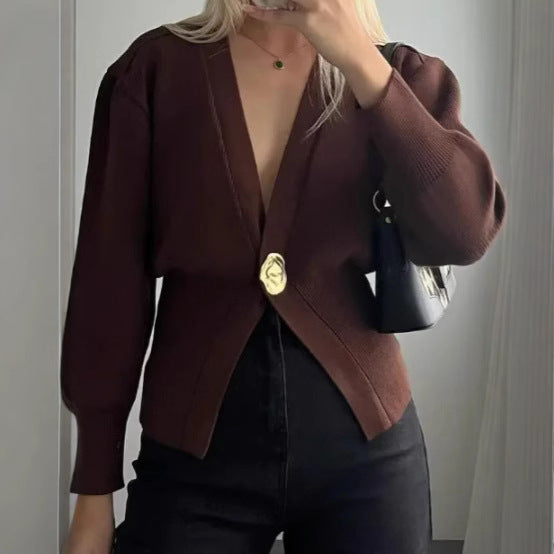 Damen Eleganter und lässiger Cardigan mit tiefem Ausschnitt und Schmuckknopf Stalluxe