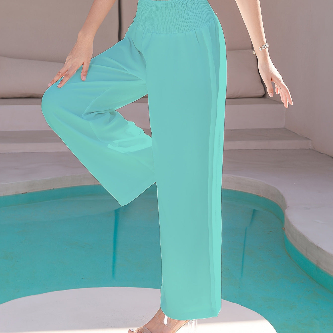 Damen Leichte, weite Sommerhose mit elastischem Bund und modischen Details Stalluxe
