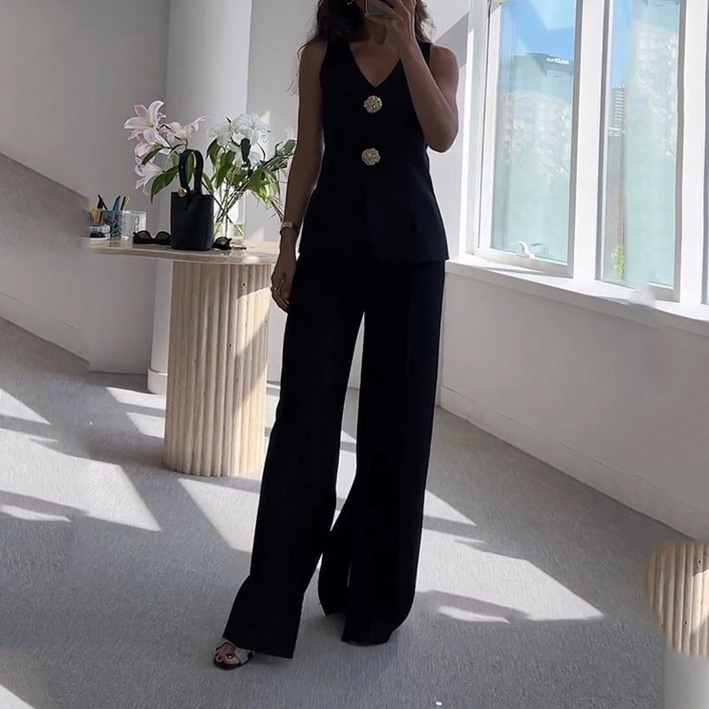 Damen Anzug mit Tailored Schnitt und eleganter Knopfdetaillierung Stalluxe