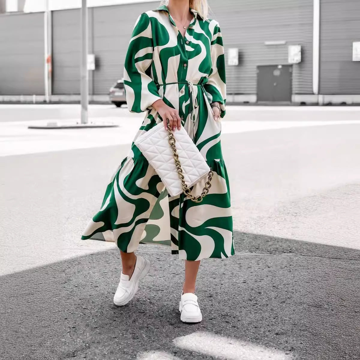 Damen Maxikleid im modischen Schwungdesign Stalluxe