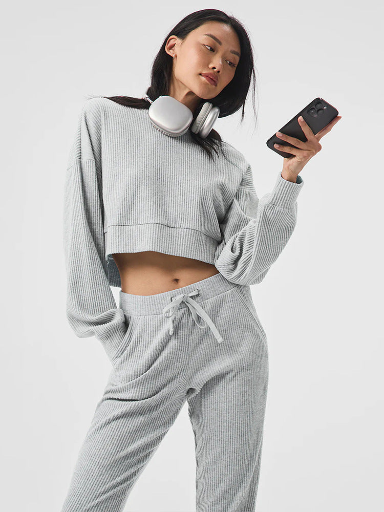 Damen lässiger cropped Hoodie und feine Jogginghose Stalluxe