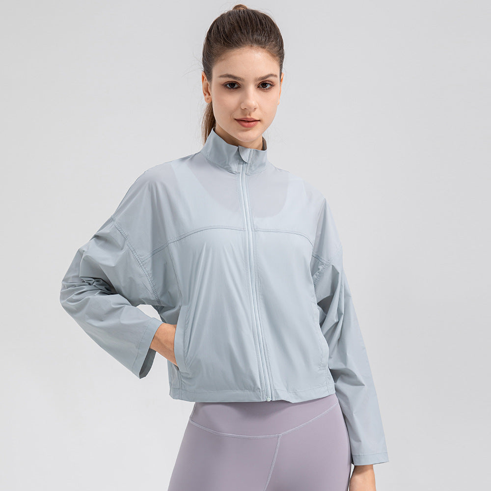 Damen Leichte Trainingsjacke mit Stehkragen und atmungsaktiven Einsätzen Stalluxe