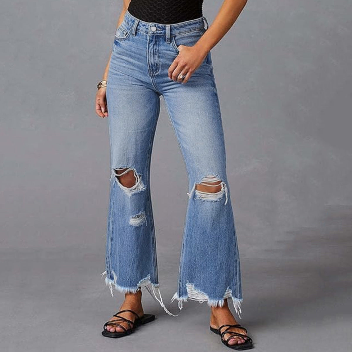 Damen Flared Jeans mit ausgefallenem Destroyed-Effekt Stalluxe