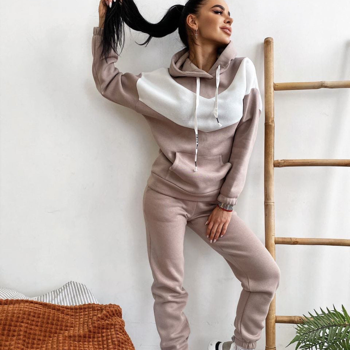 Damen sportlicher Hoodie und enge Jogginghose Set Stalluxe