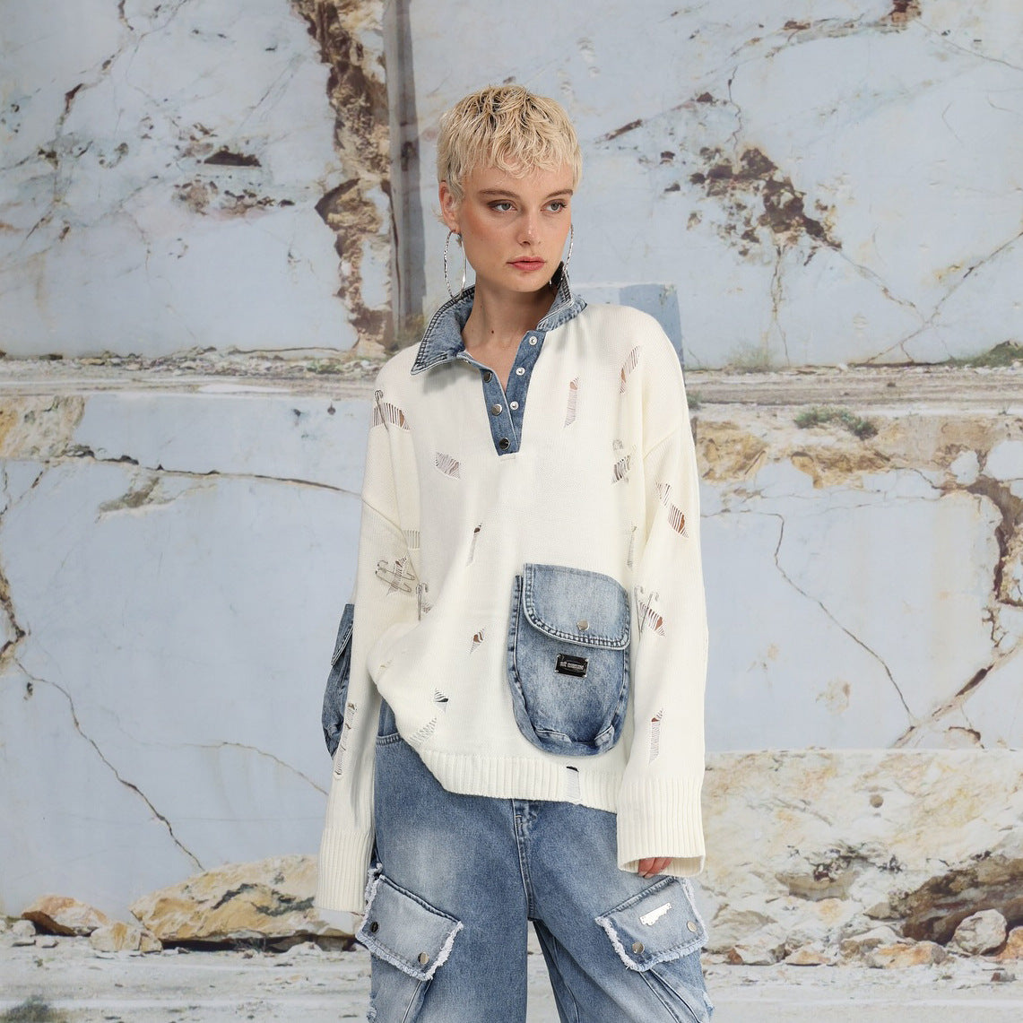 Damen Urbaner Oversized Pullover mit Denim-Details Stalluxe