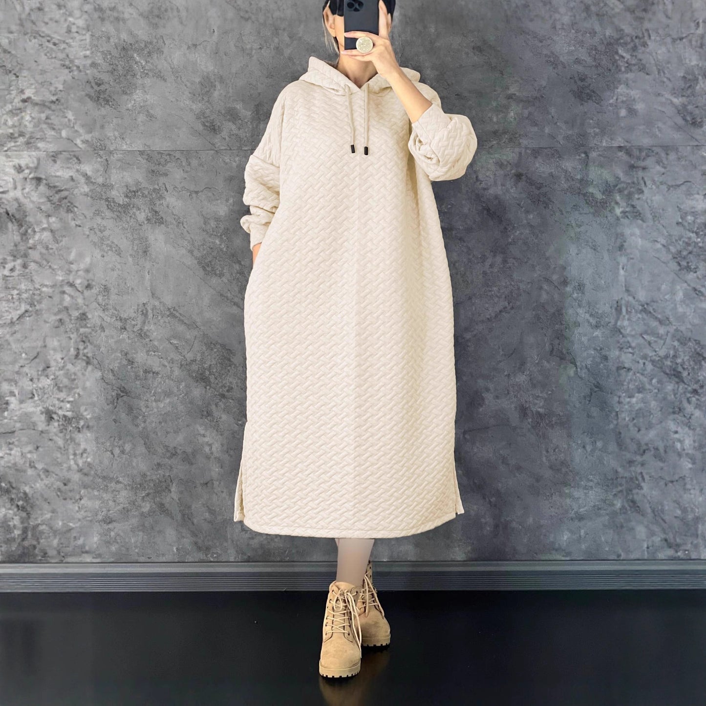 Damen lässiges Sweatshirt-Kleid mit Kapuze und seitlichen Schlitzen Stalluxe