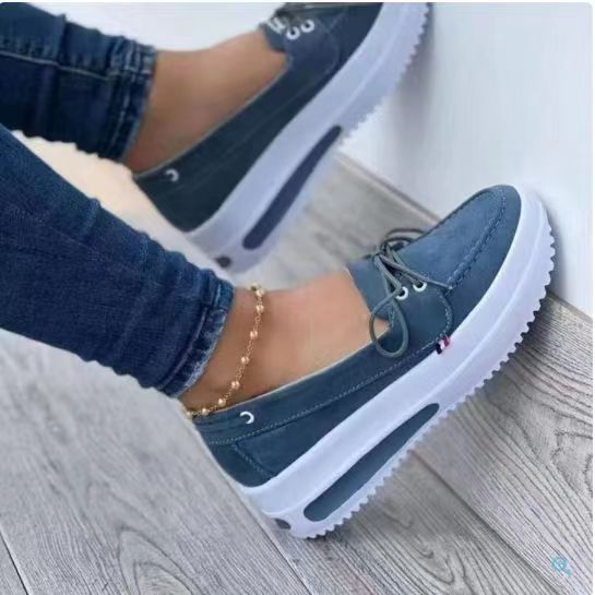 Damen Slipper mit modischen Details und rutschfester Sohle Stalluxe