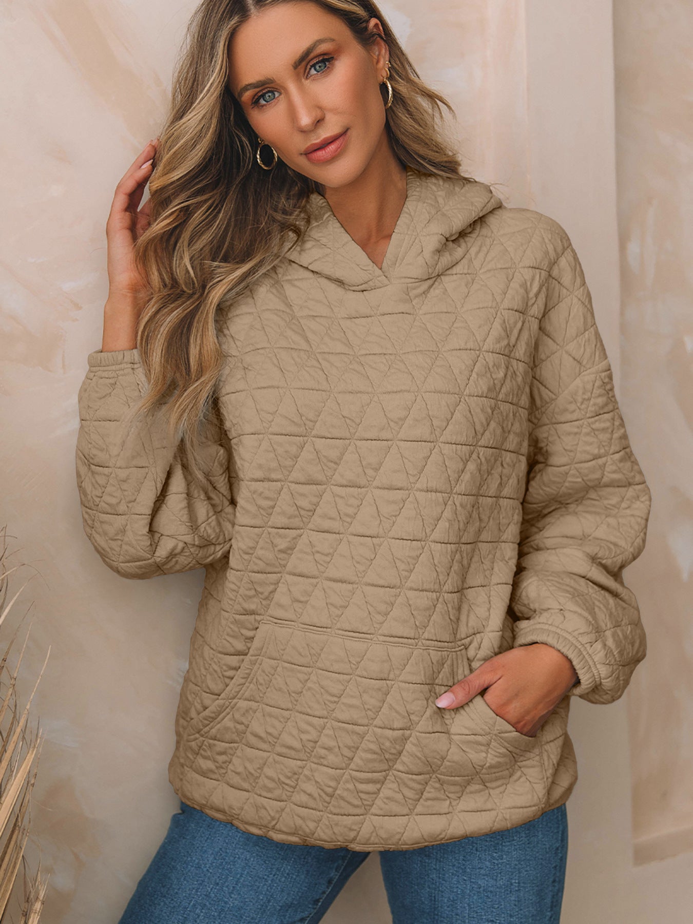 Damen gesteppter Kapuzenpullover mit oversized Schnitt und praktischen Taschen Stalluxe