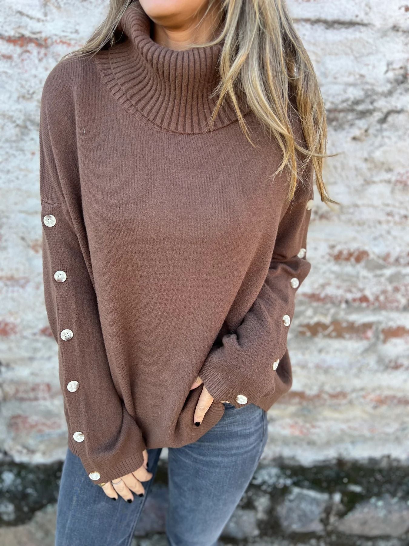 Damen Hoher Kragen Strickpullover mit Knopfdetails Stalluxe