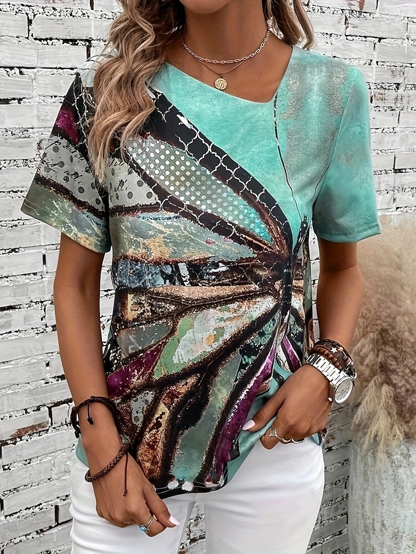Damen T-Shirt mit einzigartigem Grafikdesign und komfortablem Schnitt Stalluxe