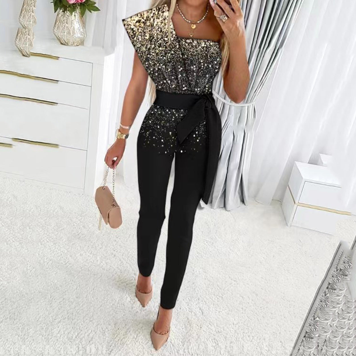 Damen One-Shoulder Jumpsuit mit glitzerndem Oberteil und Taillengürtel Stalluxe