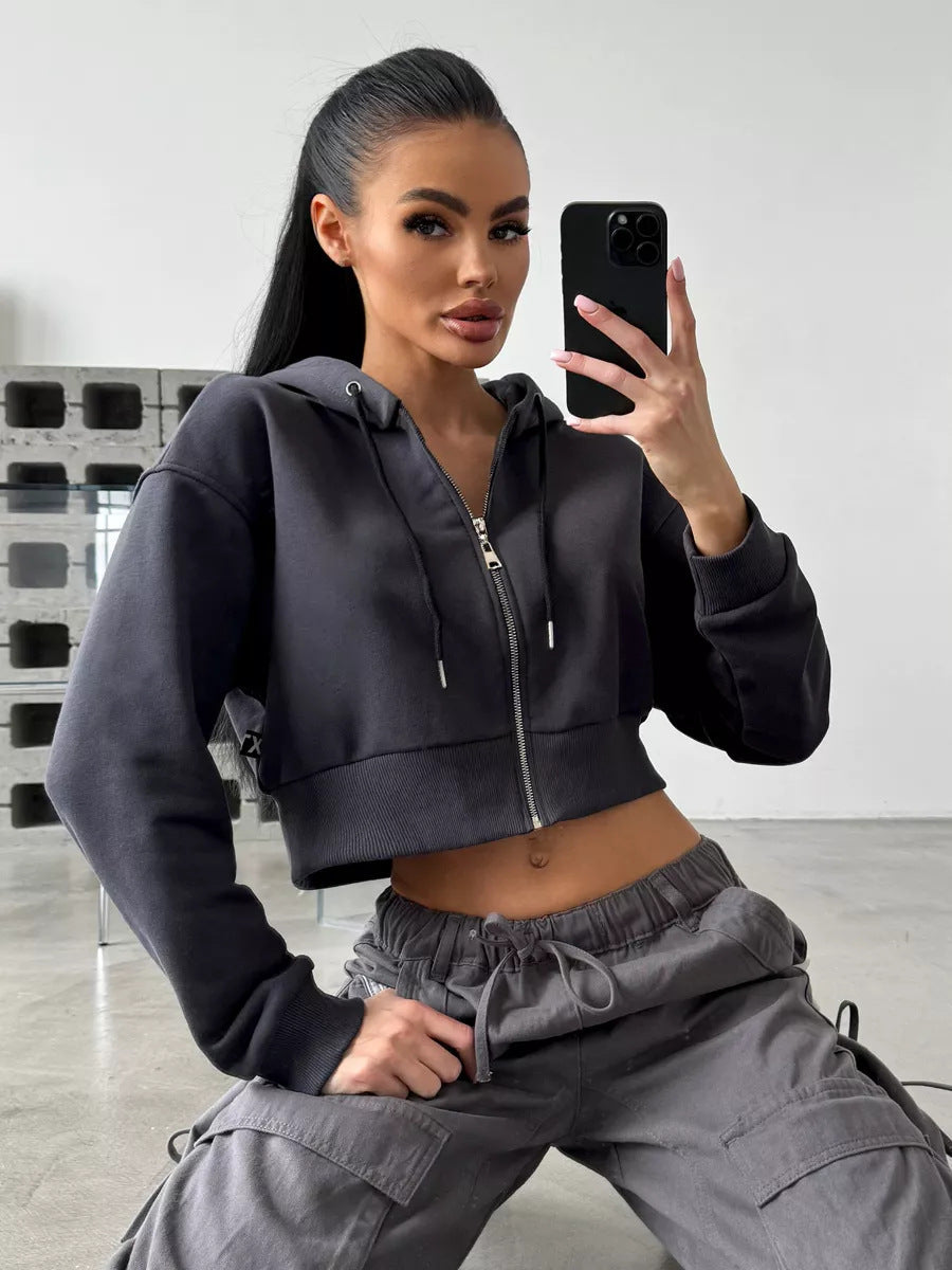 Damen cropped Kapuzenpullover mit bequemen elastischen Bündchen und praktischen Taschen Stalluxe