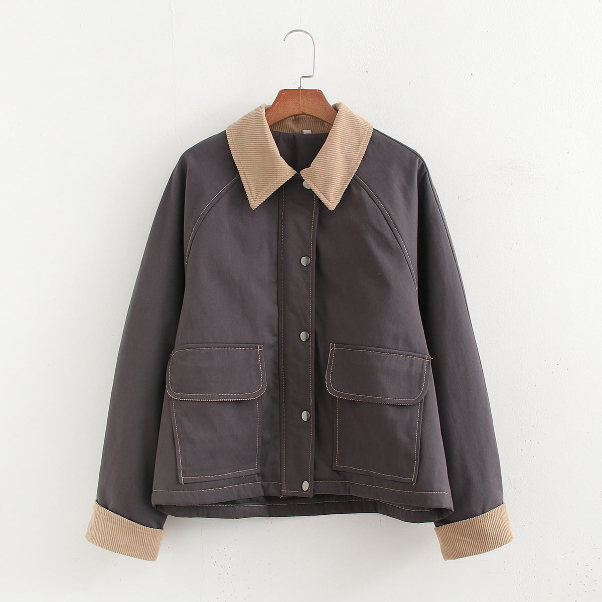 Damen modische Jacke mit kordelisiertem Kragen und praktischen Taschen Stalluxe