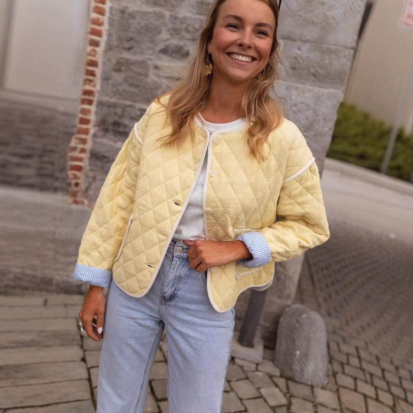 Damen gesteppte Übergangsjacke mit rundem Kragen und praktischen Taschen Stalluxe