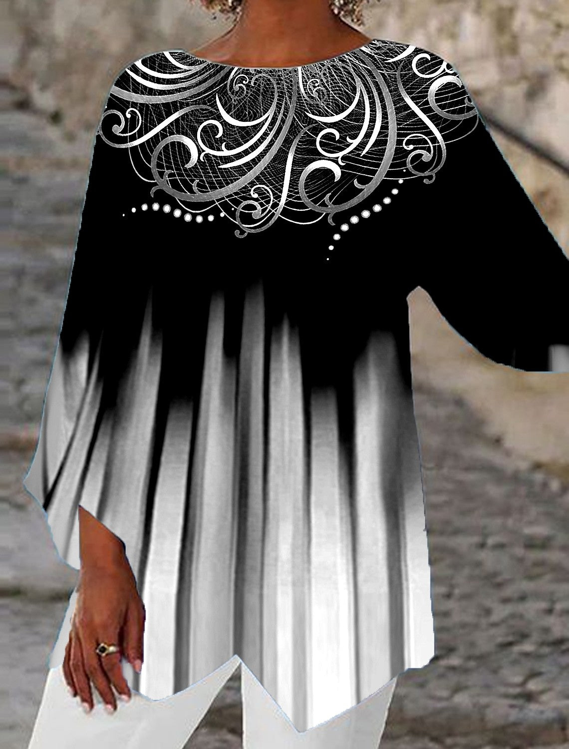 Damen Oversize-Bluse mit modernem Chevron-Muster und Bumerangärmeln Stalluxe