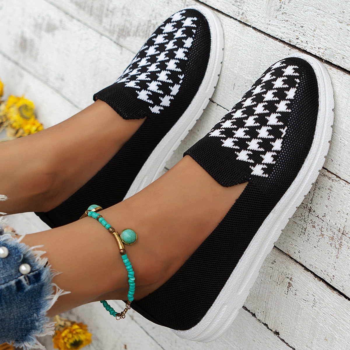 Damen bequeme Slip-On Sneakers im modernen Hahnentrittmuster Stalluxe