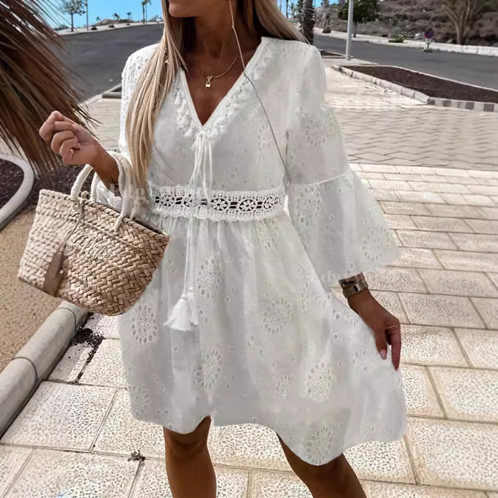 Damen Sommerkleid mit luftigen Trompetenärmel und elegantem Häkelgürtel Stalluxe