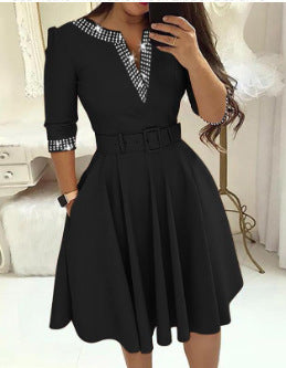 Damen Elegantes Wickelkleid mit Gittermuster und Taillengürtel Stalluxe