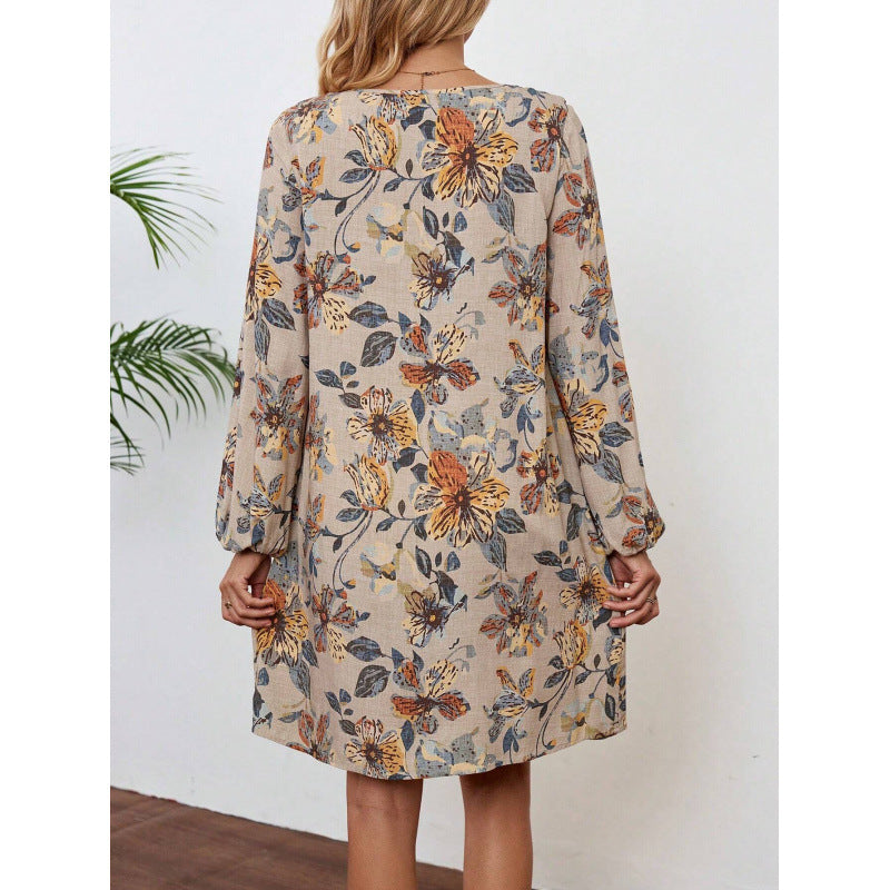 Damen Freizeitkleid im lässigen Schnitt mit floralen Akzenten Stalluxe