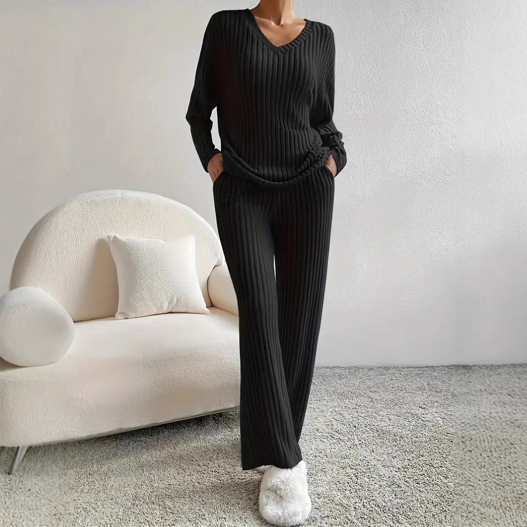 Damen modischer Strickanzug mit V-Ausschnitt und seitlicher Taillierung Stalluxe