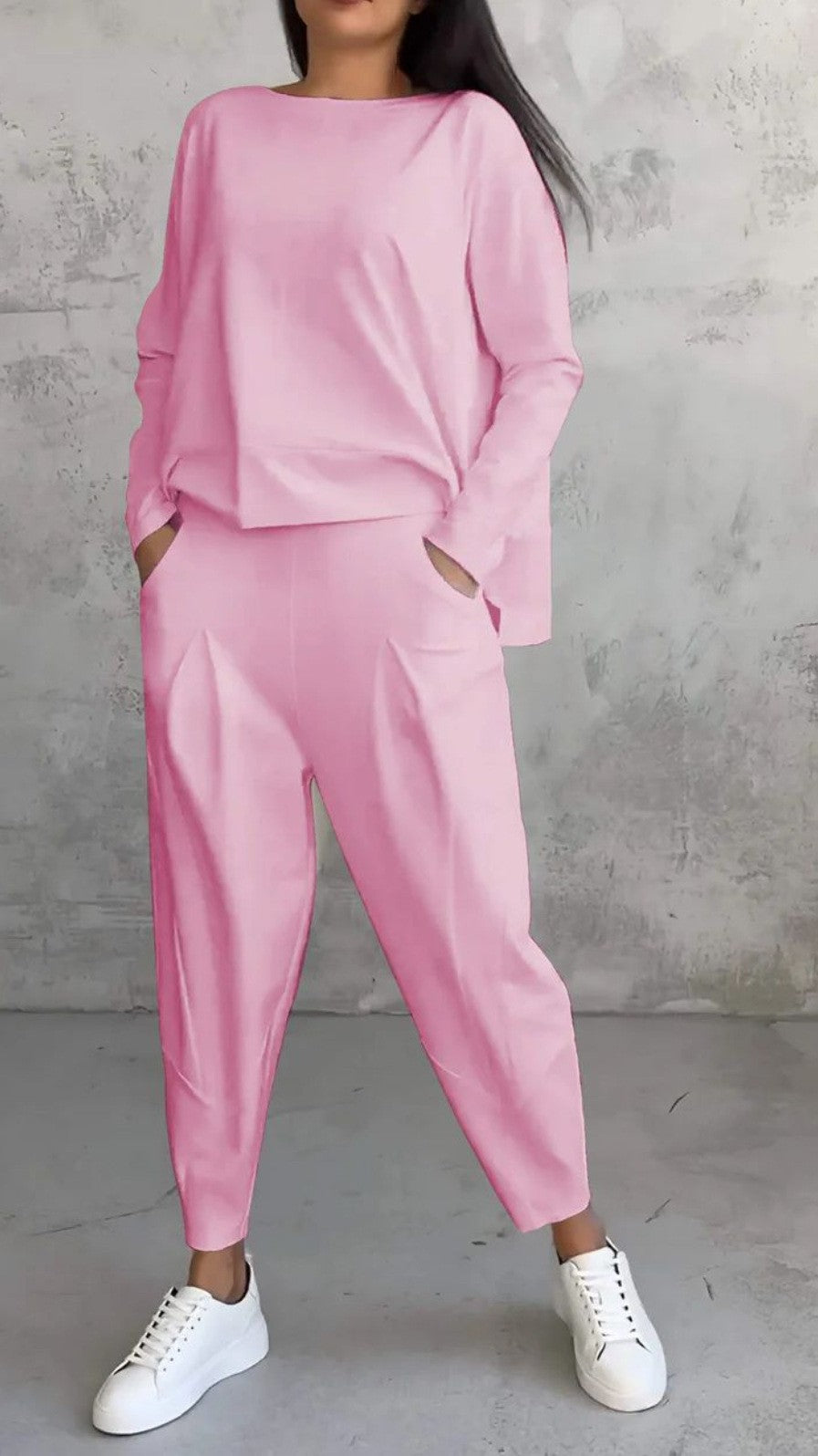 Damen modischer Freizeitanzug mit elegantem Schnitt und praktischen Taschen Stalluxe