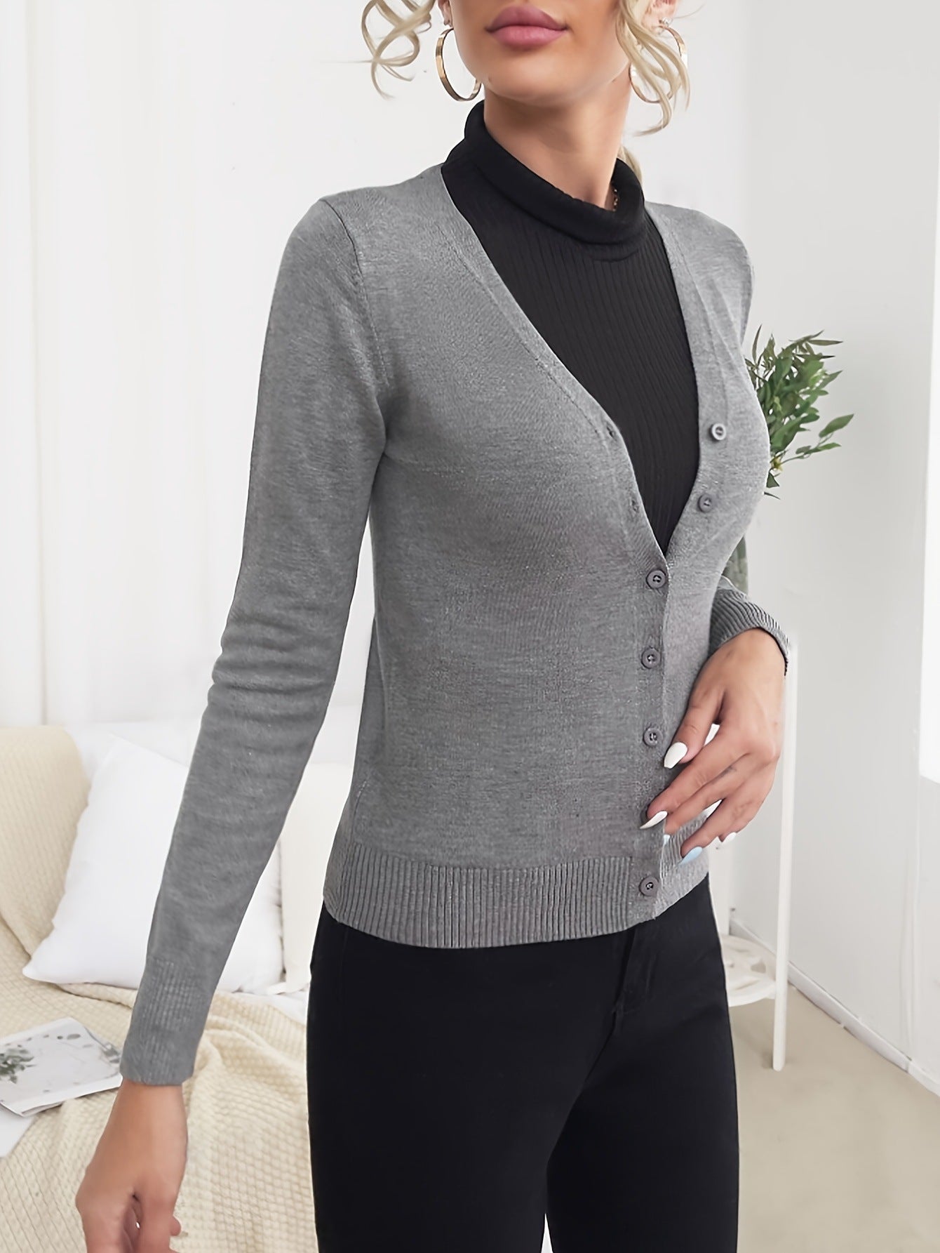 Damen kurzärmliger Strickcardigan mit eleganten Knöpfen und feiner Textur Stalluxe