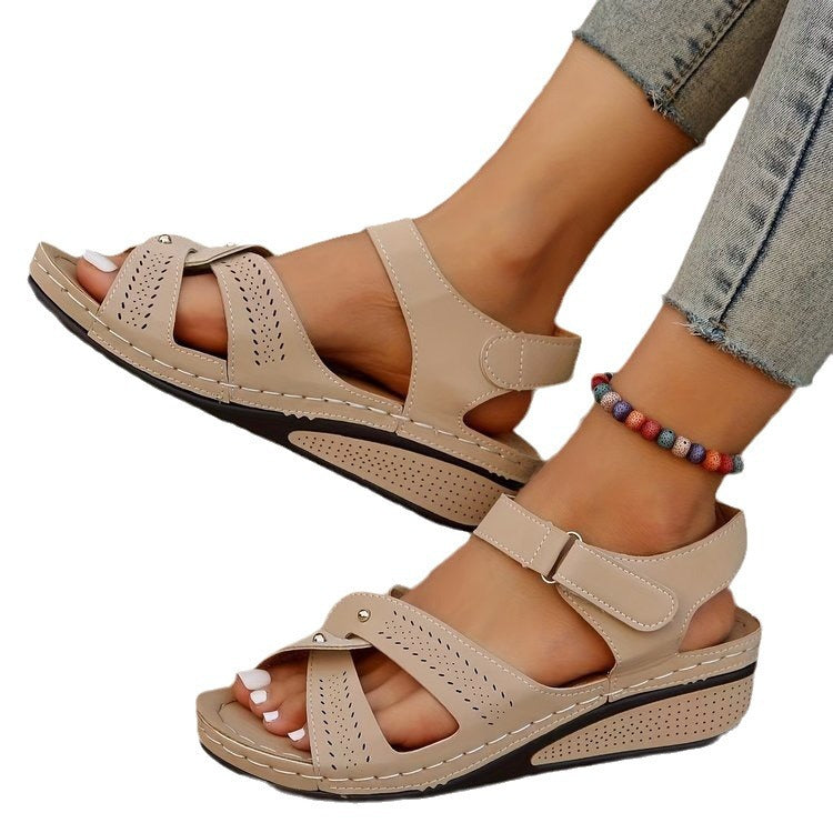 Damen Komfortable Riemensandalen mit atmungsaktiver Oberfläche Stalluxe