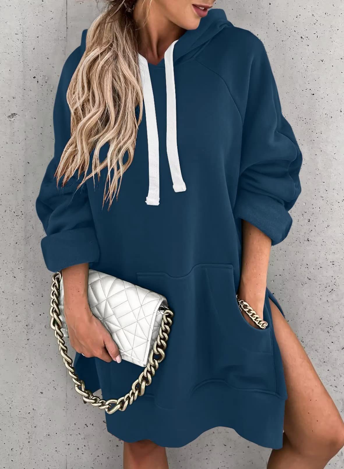 Damen lässiges Kapuzenkleid mit praktischen Eingrifftaschen und seitlichen Schlitzen Stalluxe