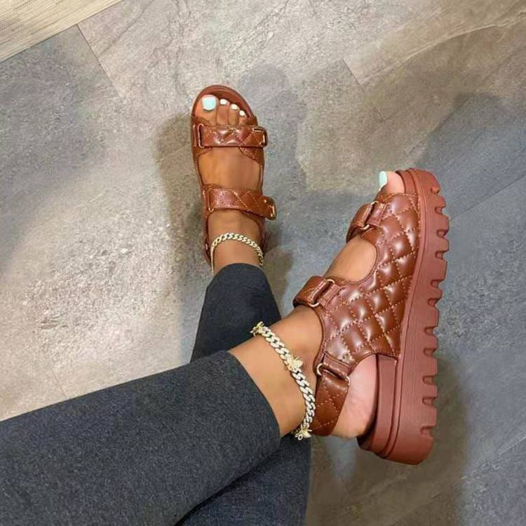 Damen Riemchen-Sandalen mit gepolsterter Sohle und verstellbarem Design Stalluxe