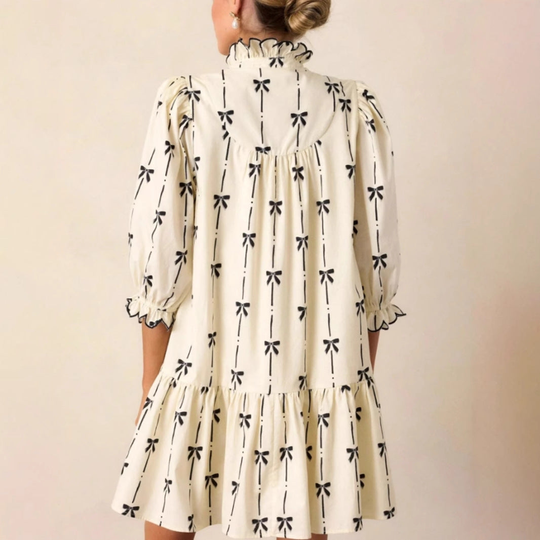 Damen luftiges Freizeitkleid mit Rüschen und zartem Schleifenprint Stalluxe