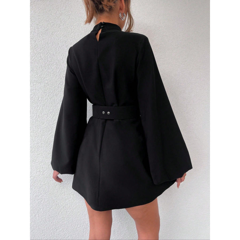 Damen elegante Minikleidung mit Gürtel und langen Ärmeln Stalluxe