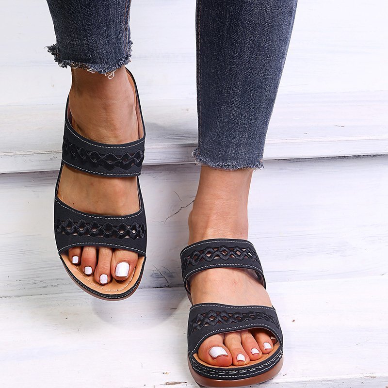 Damen Komfortable und stilvolle Clogs mit modischen Zierdetails Stalluxe