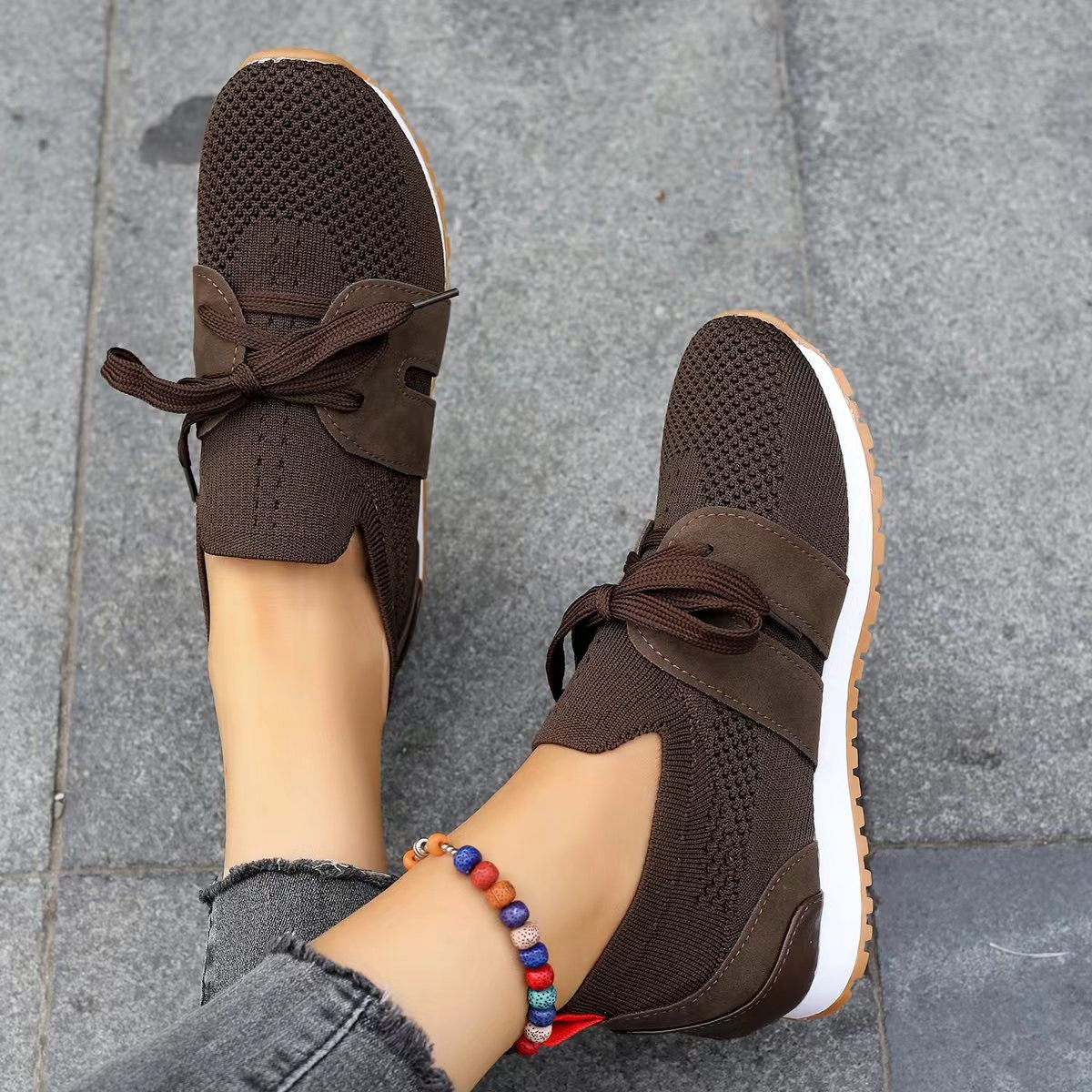 Damen Sportliche Sneakers mit atmungsaktivem Strickmaterial und elegantem Schnürsystem Stalluxe