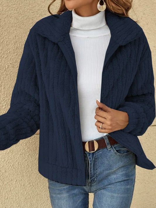 Damen Kuschelige Fleecejacke mit hohem Kragen und texturiertem Design Stalluxe