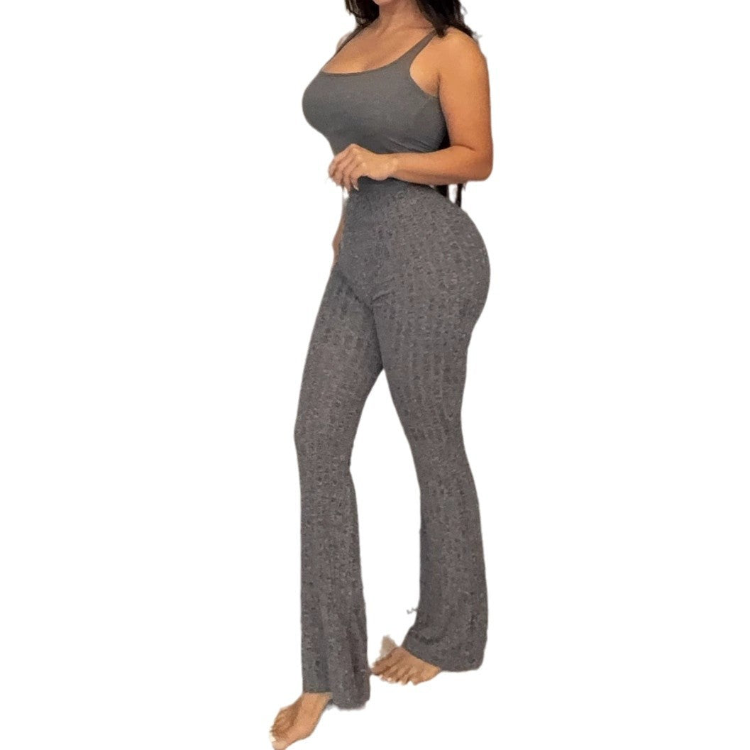 Damen Set mit figurbetontem Oberteil und weit geschnittener Flared-Hose Stalluxe