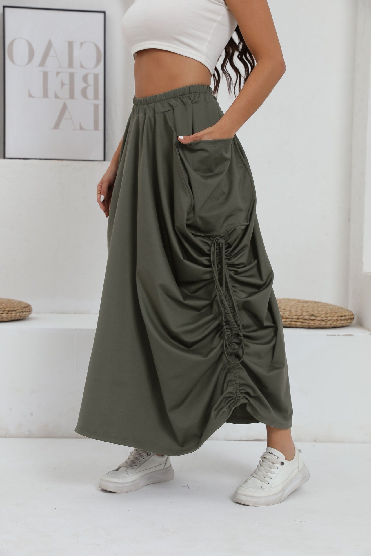 Damen lange Oversize-Rock mit Taschen und Raffung Stalluxe