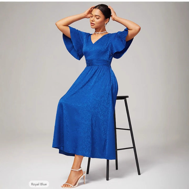 Damen Maxikleid mit voluminösen Ärmeln und floralen Details Stalluxe